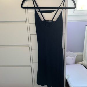 pretty little thing black v neck bodycon dress